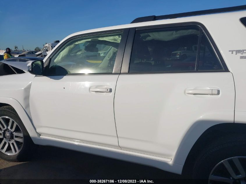 2022 TOYOTA 4RUNNER TRD SPORT - JTEAU5JR9N5252211