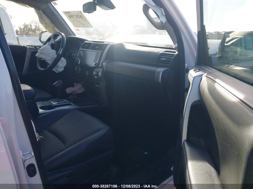 2022 TOYOTA 4RUNNER TRD SPORT - JTEAU5JR9N5252211
