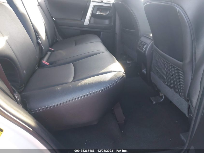 2022 TOYOTA 4RUNNER TRD SPORT - JTEAU5JR9N5252211
