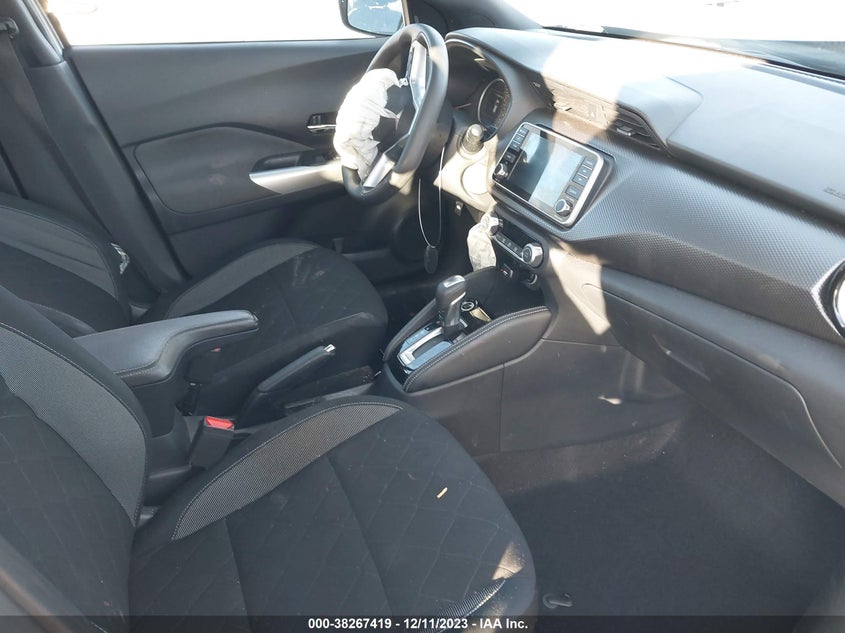 VIN 3N1CP5CV5LL534795 2020 NISSAN KICKS SV XTRONIC CVT