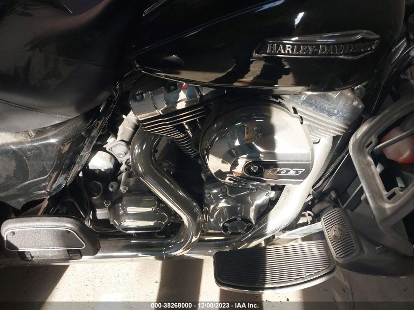 2015 HARLEY-DAVIDSON FLHTCUTG TRI GLIDE ULTRA 1HD1MAL13FB858254