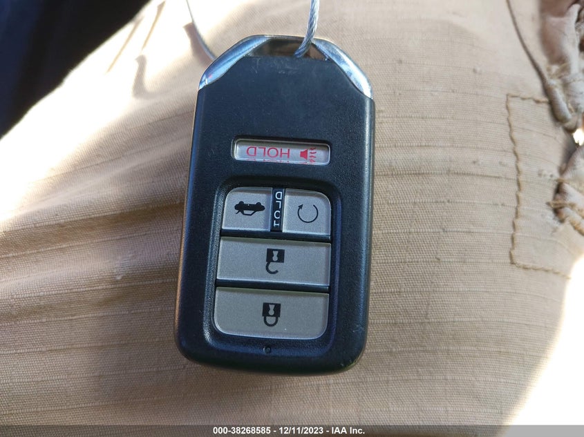 VIN 2HGFC2F77JH575132 2018 HONDA CIVIC EX