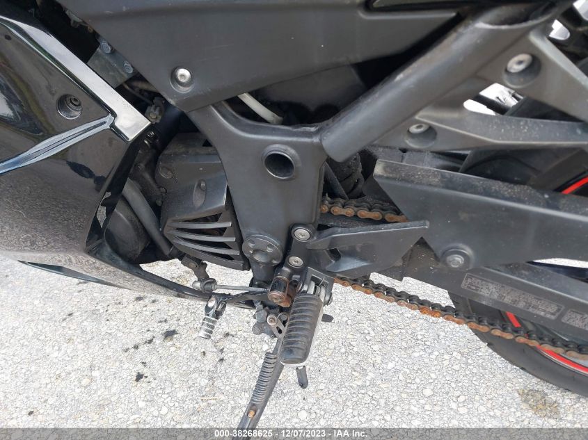 2011 KAWASAKI EX250 J JKAEXMJ19BDA94159