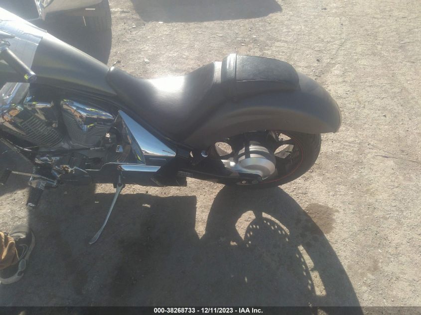 2010 HONDA VT1300 CX - JH2SC6159AK000637
