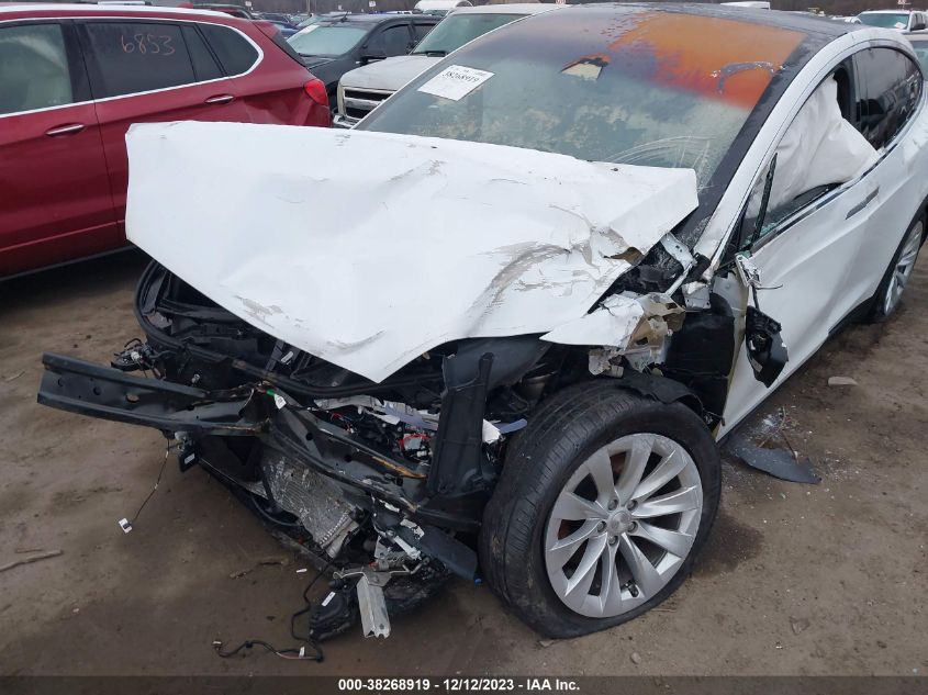 2021 TESLA MODEL X - 5YJXCDE24MS320372
