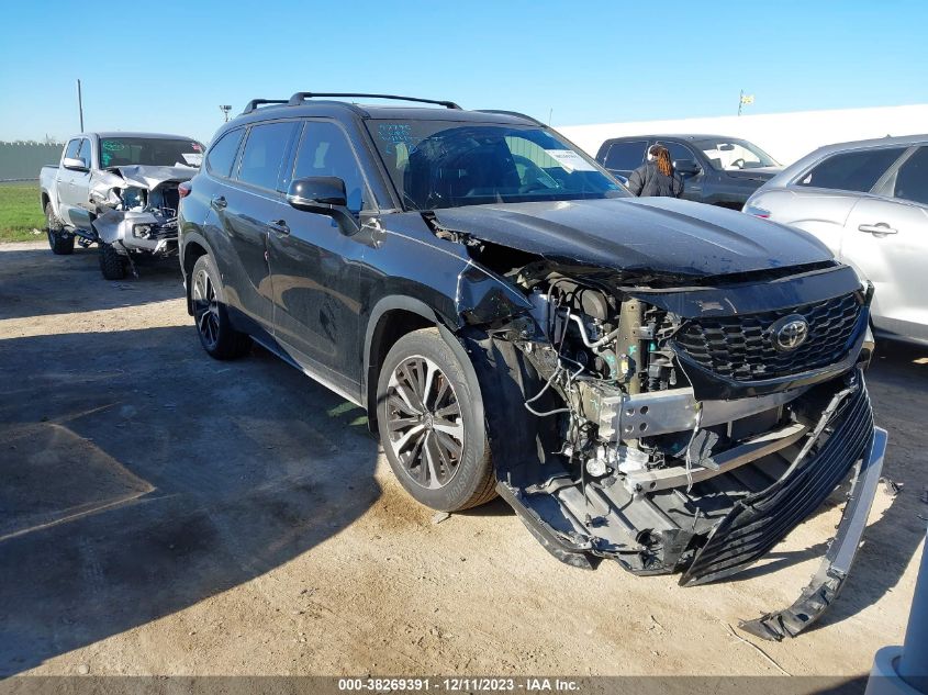 2022 TOYOTA HIGHLANDER XSE - 5TDLZRAH1NS094647