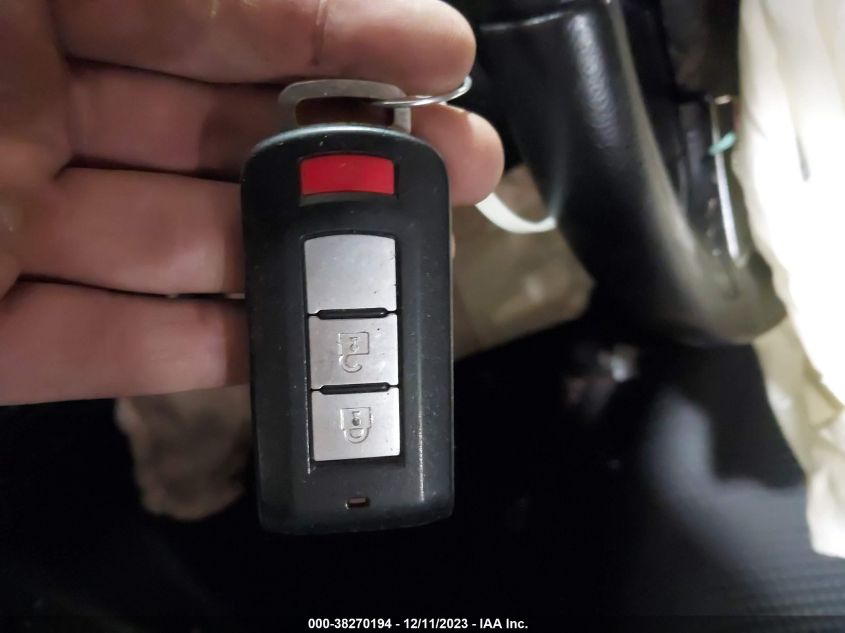 2018 MITSUBISHI OUTLANDER SE - JA4AZ3A38JZ014370