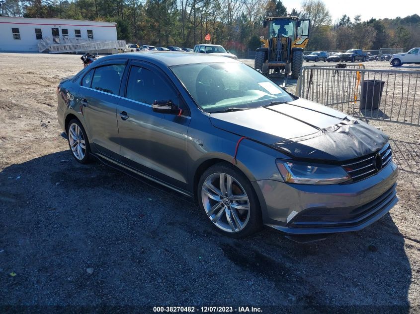 2018 VOLKSWAGEN JETTA 1.4T SE - 3VWDB7AJ3JM258682