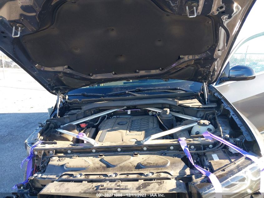 2021 BMW X7 XDRIVE40I 5UXCW2C06M9F48848