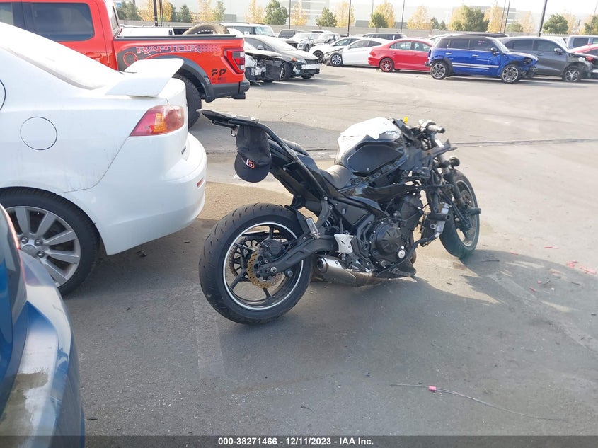 VIN JKAEXEJ12KDA03237 2019 KAWASAKI EX650 J