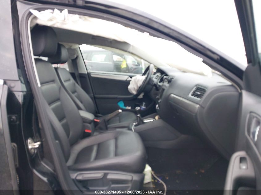 2017 VOLKSWAGEN JETTA SE - 3VWB67AJ2HM283269