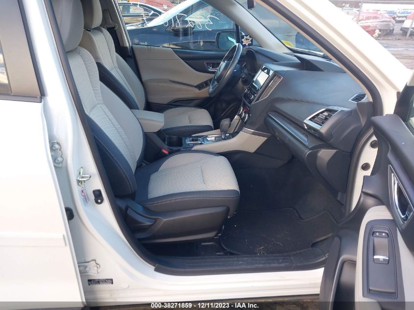2019 SUBARU FORESTER PREMIUM - JF2SKAGC3KH509420