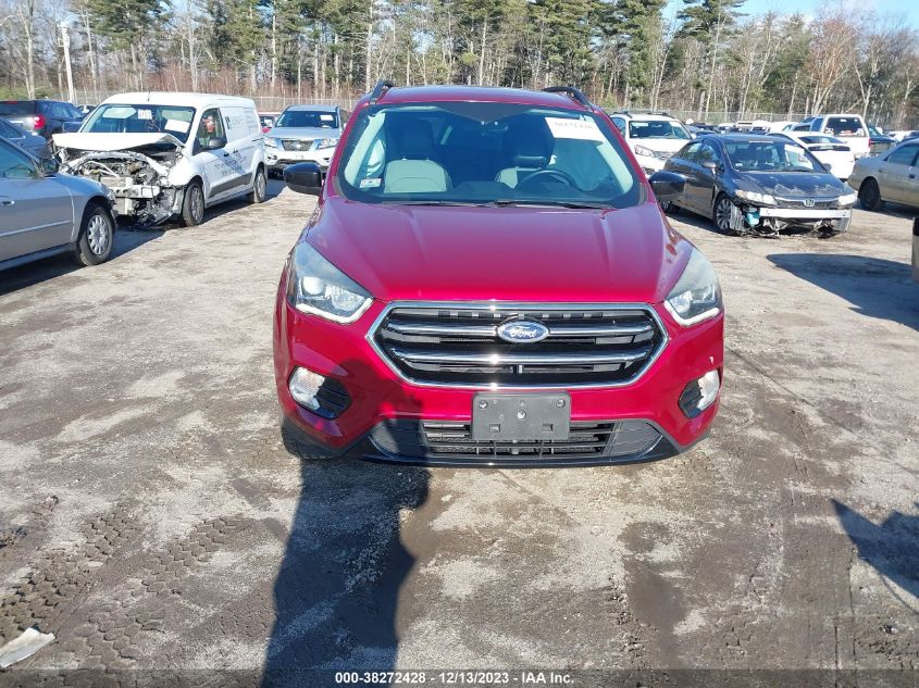 2017 FORD ESCAPE SE - 1FMCU9GD9HUA18026