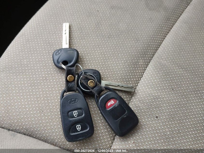 2013 HYUNDAI ACCENT GLS/GS - KMHCT4AE8DU479896