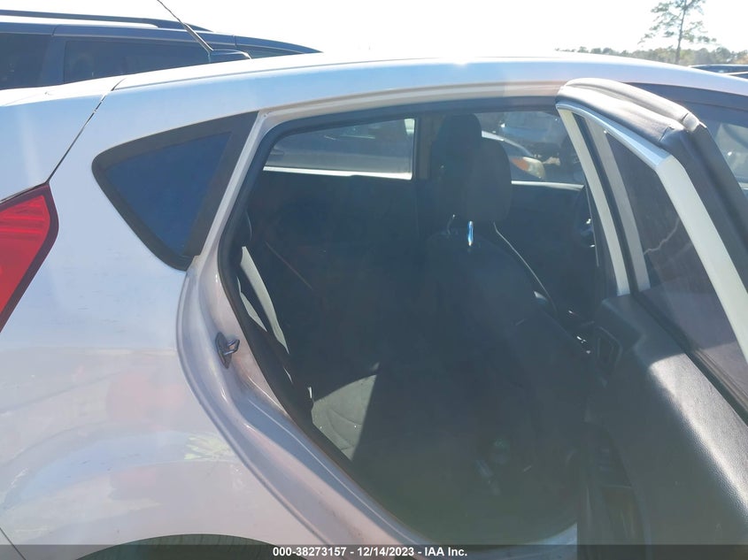 VIN 3FADP4EJ3JM145057 2018 FORD FIESTA SE