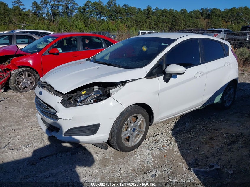 VIN 3FADP4EJ3JM145057 2018 FORD FIESTA SE