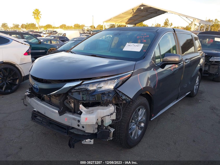 VIN 5TDYRKEC0NS075552 2022 TOYOTA SIENNA XLE