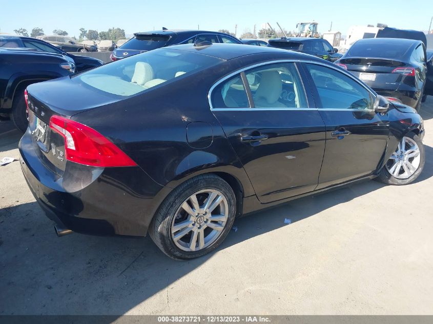 2013 VOLVO S60 T5 - YV1612FH0D2179211