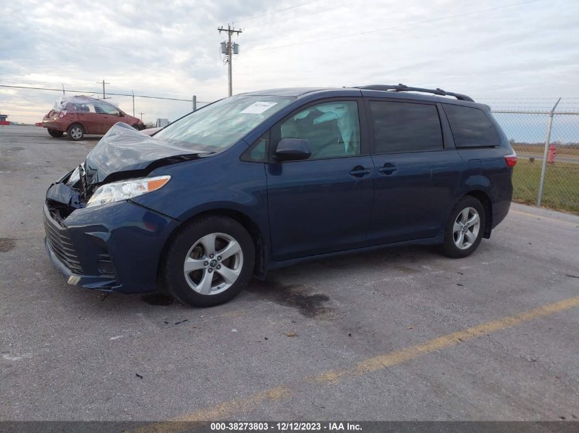 5TDKZ3DC4LS028891 2020 TOYOTA SIENNA, photo no. 2