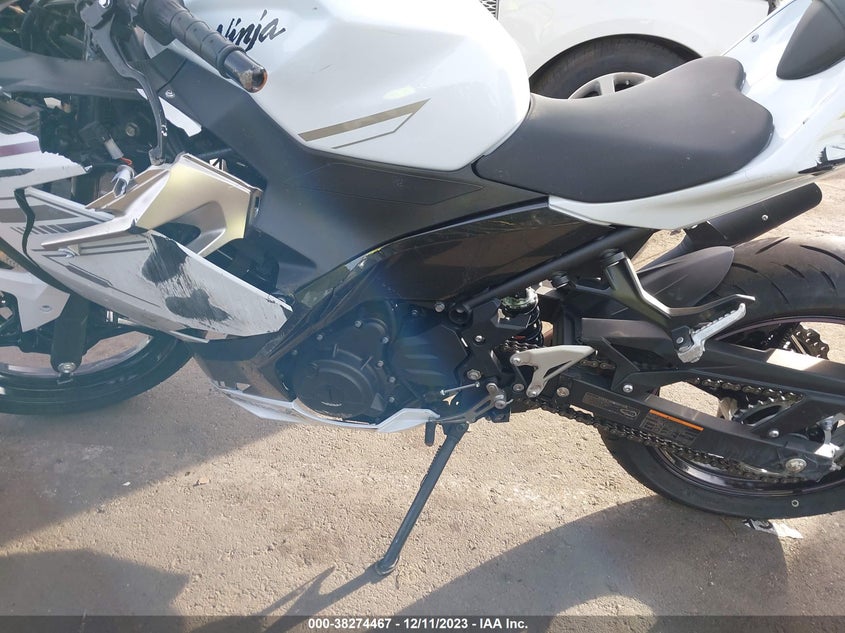 VIN JKAEXKH12PDAN1266 2023 KAWASAKI EX400