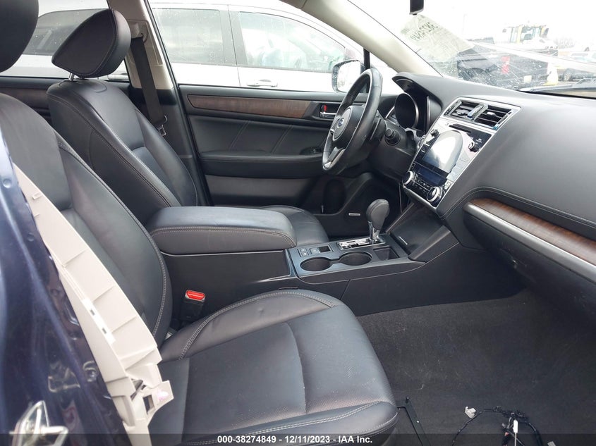 VIN 4S4BSANC2J3328463 2018 SUBARU OUTBACK LIMITED