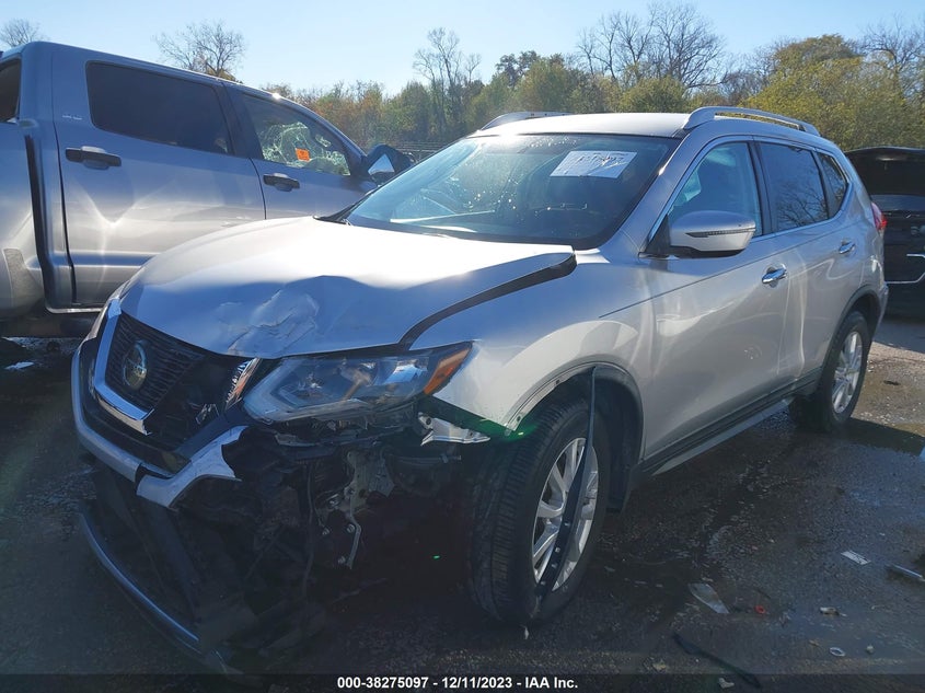 VIN KNMAT2MT8JP563298 2018 NISSAN ROGUE S/SV