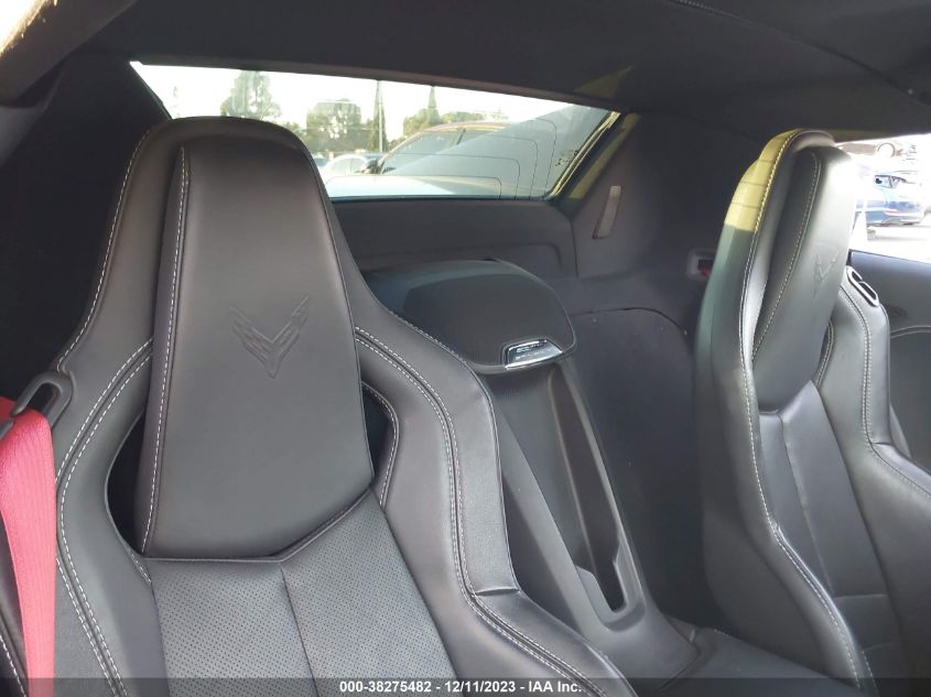 2021 CHEVROLET CORVETTE STINGRAY RWD  1LT - 1G1YA3D42M5124321