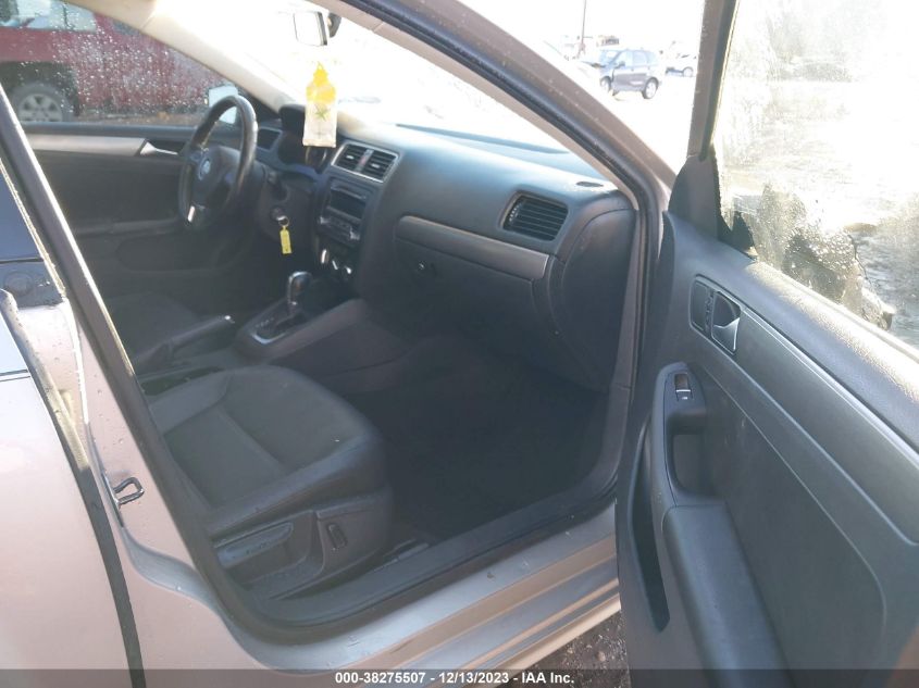 2013 VOLKSWAGEN JETTA 2.0L TDI - 3VWLL7AJ5DM273519