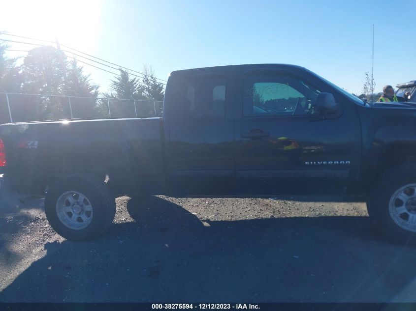 2013 CHEVROLET SILVERADO K1500 LT - 1GCRKSE75DZ213522