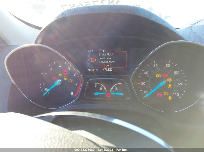VIN 1FMCU0GD5HUD81595 2017 FORD ESCAPE SE