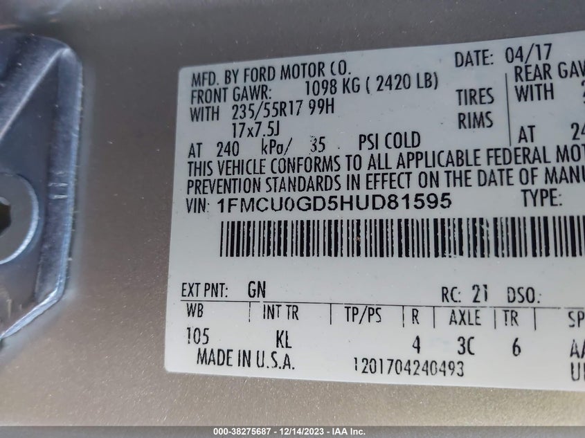 VIN 1FMCU0GD5HUD81595 2017 FORD ESCAPE SE