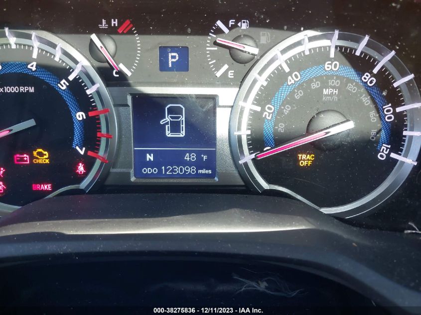2017 TOYOTA 4RUNNER SR5/LIMITED/SR5 PREMIUM - JTEZU5JR8H5163382