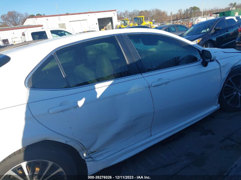 2018 TOYOTA CAMRY L/LE/XLE/SE/XSE - 4T1B11HK4JU571028