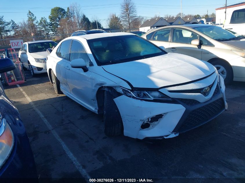 2018 TOYOTA CAMRY L/LE/XLE/SE/XSE - 4T1B11HK4JU571028