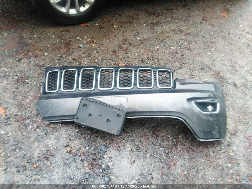 VIN 1C4RJFAG2MC620727 2021 JEEP GRAND CHEROKEE LAREDO