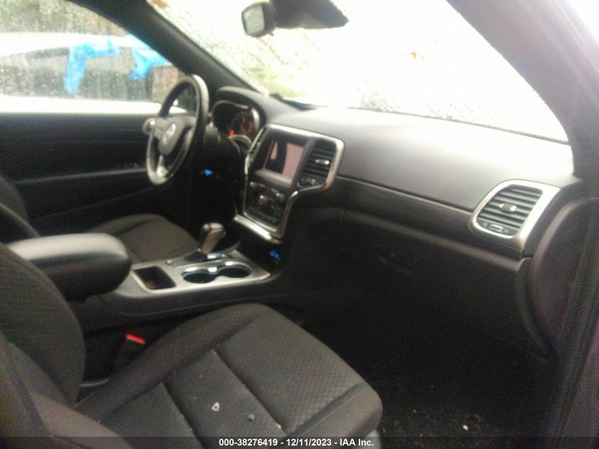 VIN 1C4RJFAG2MC620727 2021 JEEP GRAND CHEROKEE LAREDO