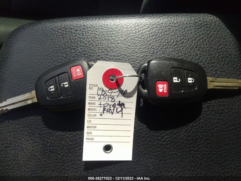2018 TOYOTA RAV4 LE - JTMZFREV7JJ733415
