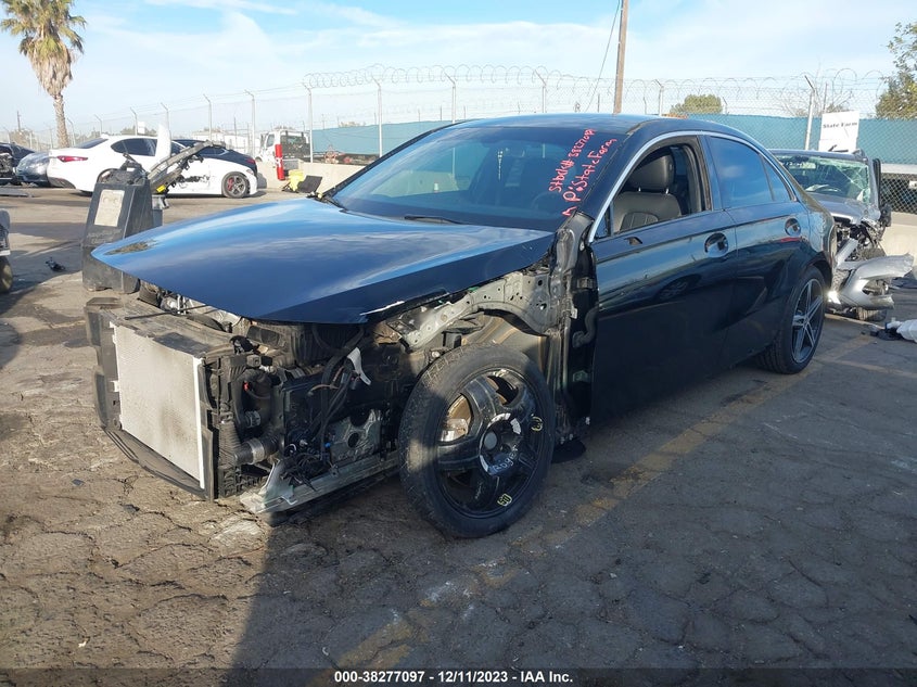 VIN W1K3G4EB6MJ304501 2021 MERCEDES-BENZ A 220