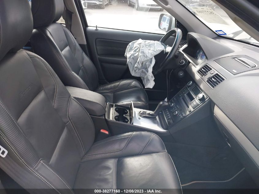 2014 VOLVO XC90 R-DESIGN/R-DESIGN PLATINUM - YV4952CT1E1685683