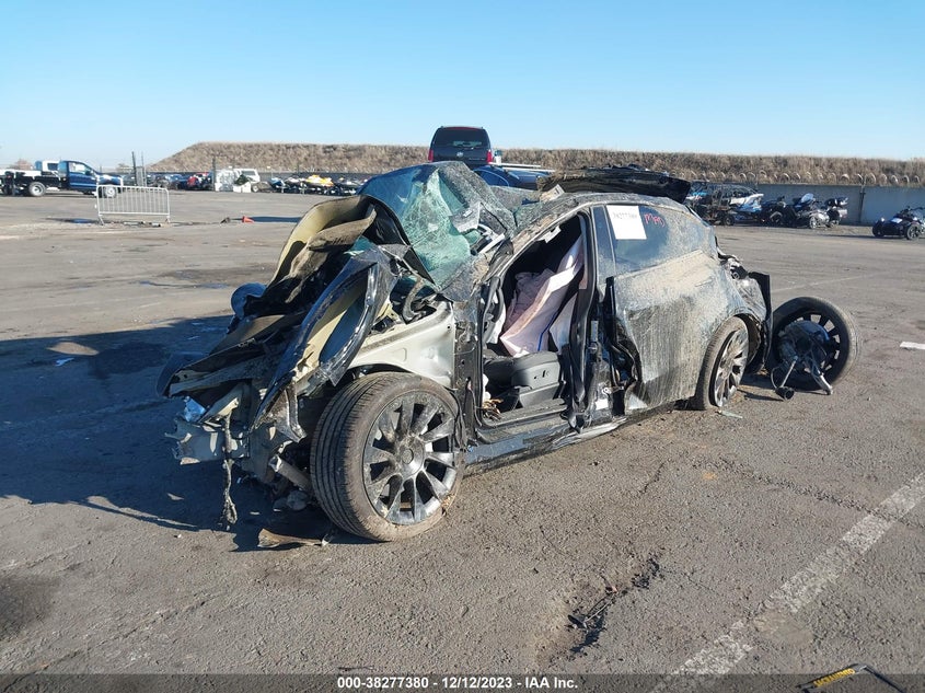 VIN 7SAYGAEEXPF928633 2023 TESLA MODEL Y