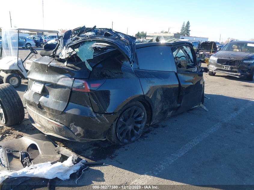 VIN 7SAYGAEEXPF928633 2023 TESLA MODEL Y
