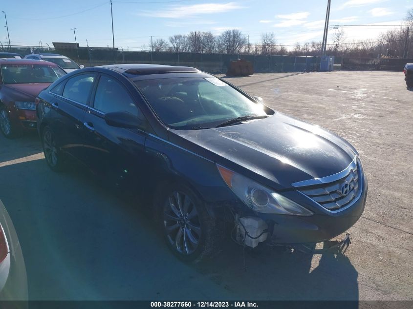 2013 HYUNDAI SONATA SE - 5NPEC4AC4DH595697