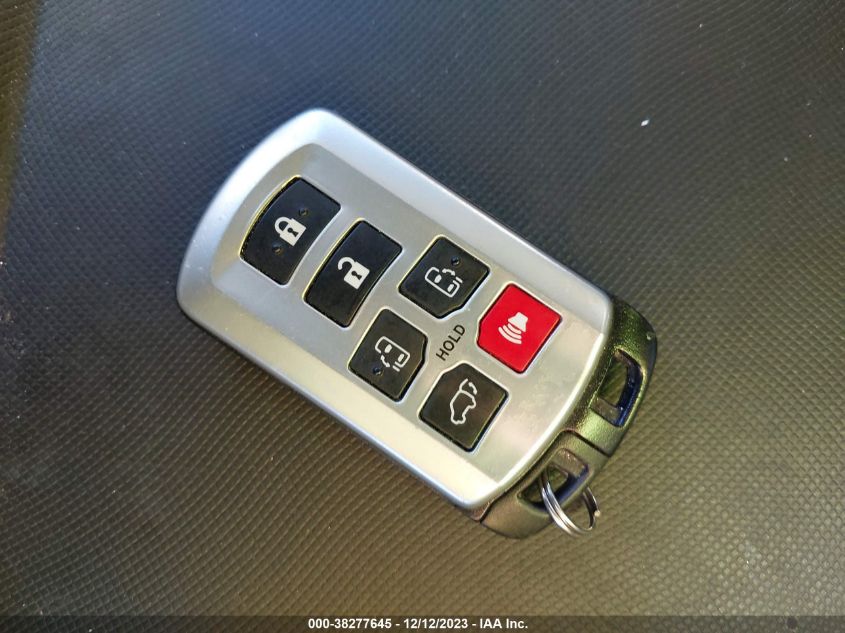2015 TOYOTA SIENNA XLE - 5TDYK3DC8FS668413