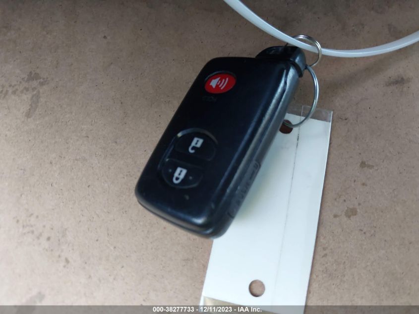 2015 TOYOTA PRIUS TWO - JTDKN3DU4F0445598