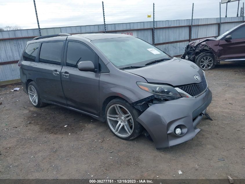 5TDXK3DC1FS643154 2015 TOYOTA SIENNA, photo no. 1