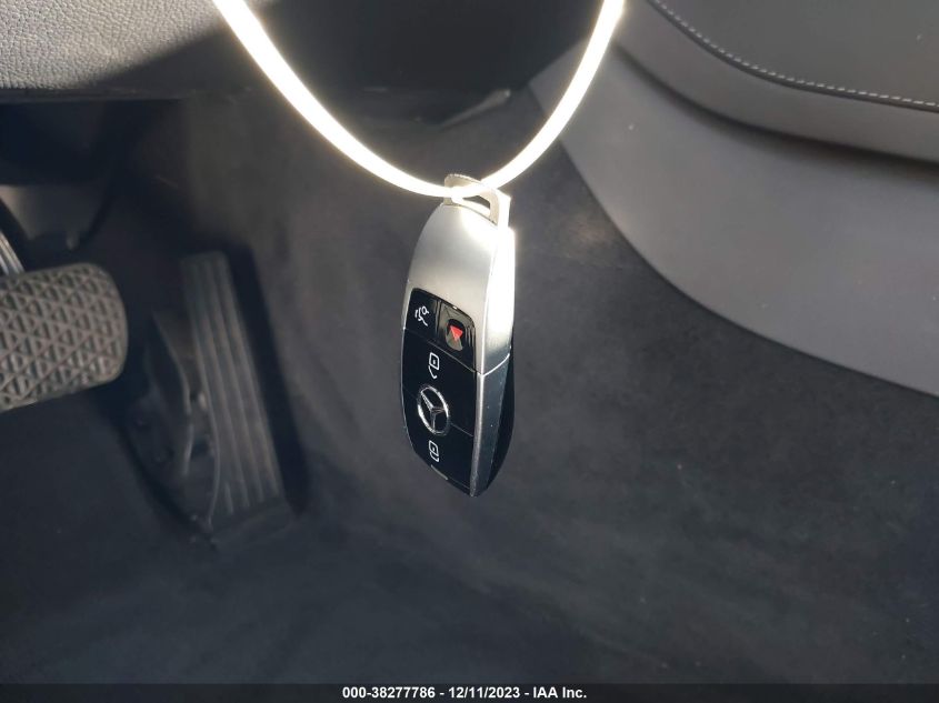 2020 MERCEDES-BENZ S 560 W1KUG8DB6LA561542