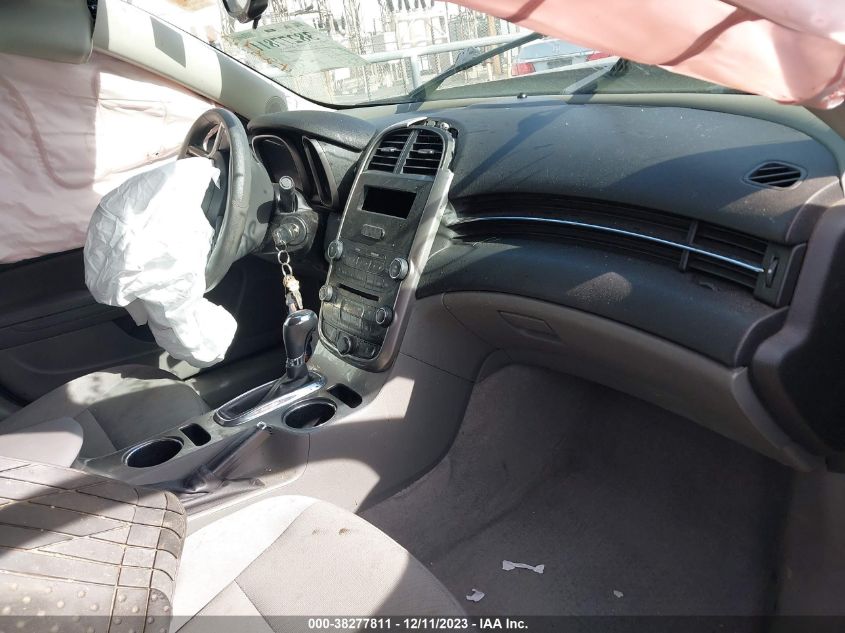2015 CHEVROLET MALIBU LS - 1G11B5SL3FF232433