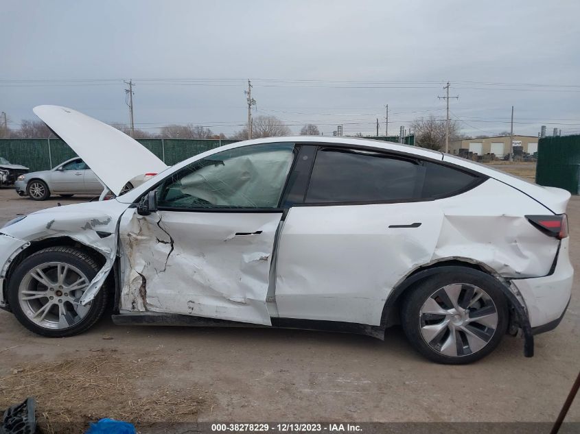 2023 TESLA MODEL Y LONG RANGE - 7SAYGAEE2PF598194