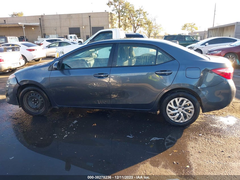 VIN 2T1BURHE2JC121606 2018 TOYOTA COROLLA L/LE/XLE/SE/XSE