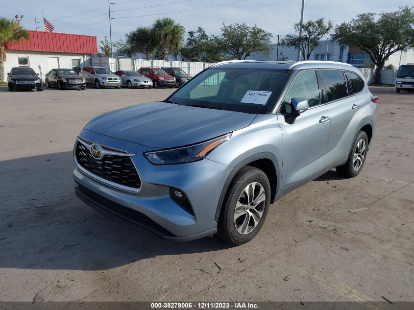 2022 TOYOTA HIGHLANDER XLE VIN: 5TDGZRAH3NS125172